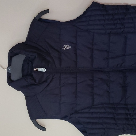 U.S. Polo Assn puffer vest in navy blue, women's size medium. - Picture 3 of 11